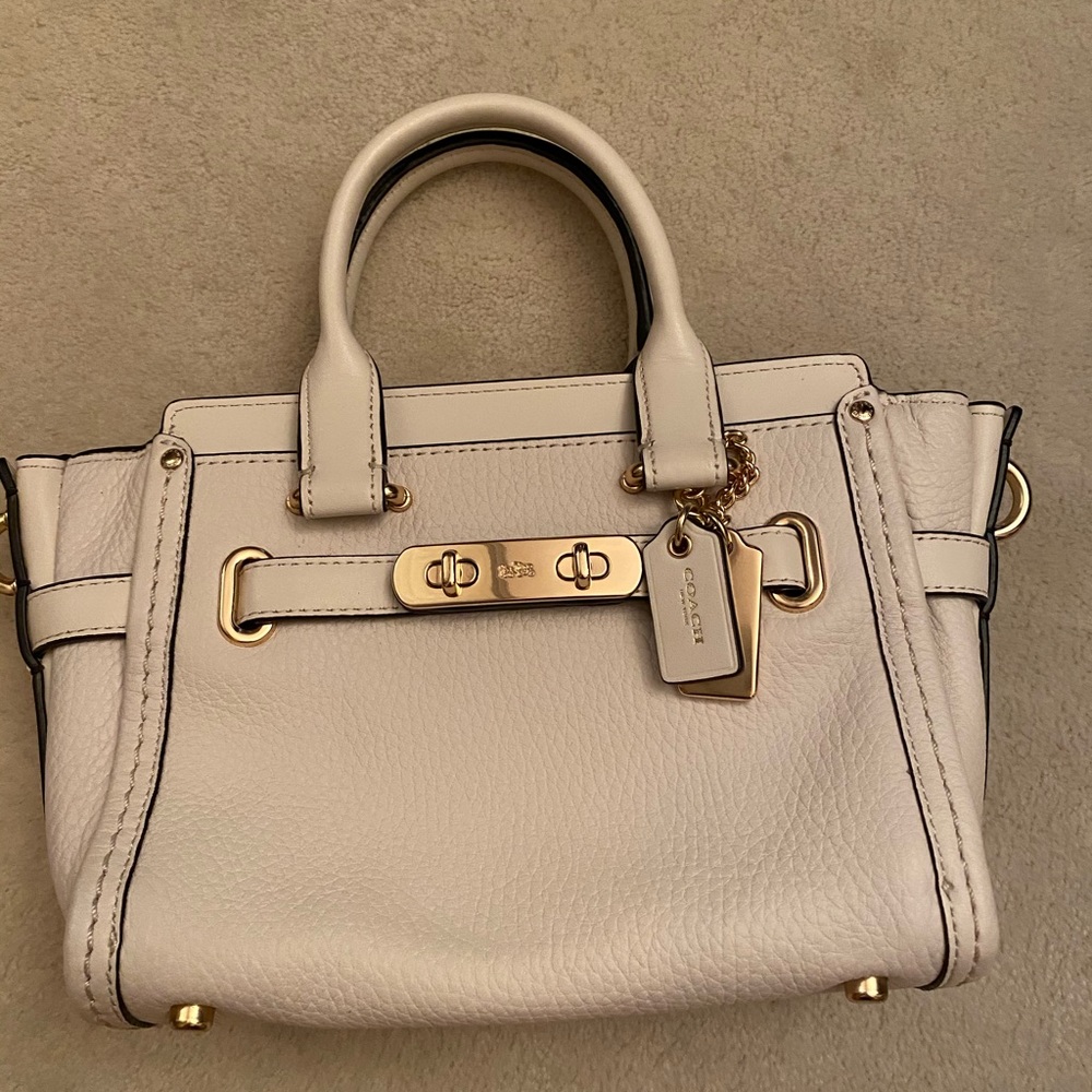 Coach mini swagger crossbody